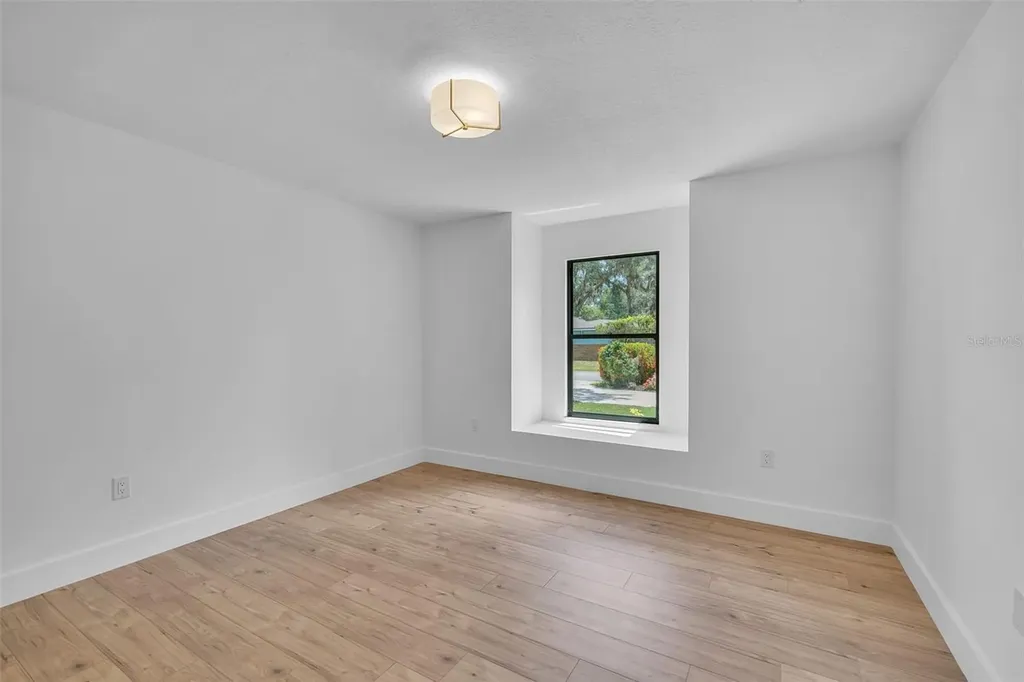 1005 Greystone Lane Sarasota FL 34232