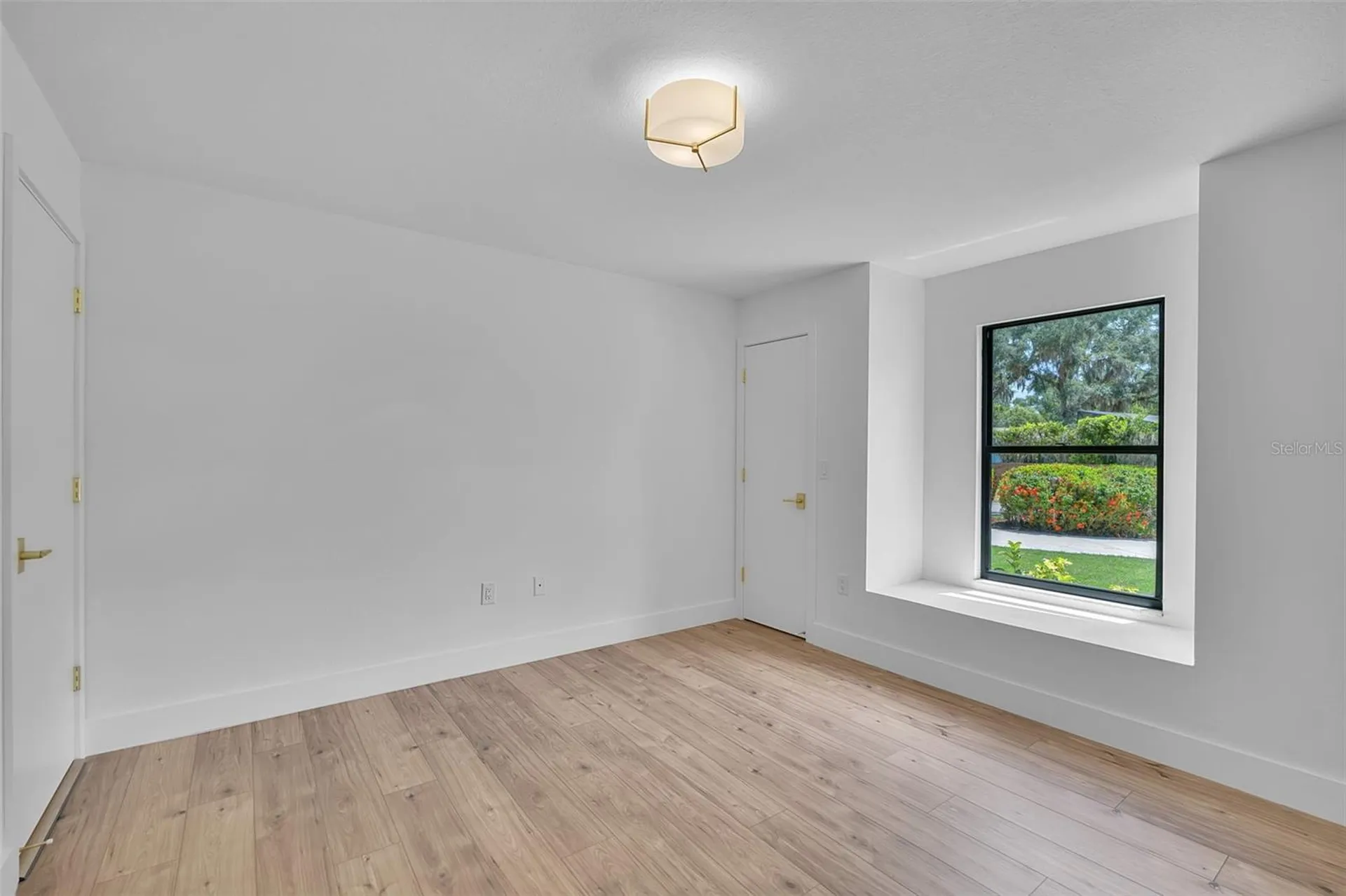 1005 Greystone Lane Sarasota FL 34232