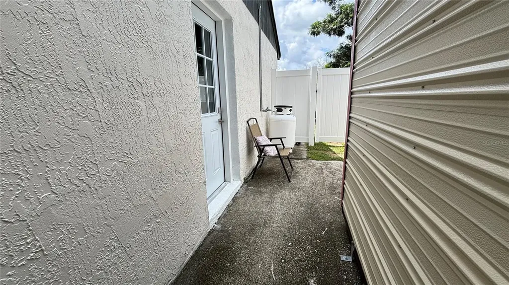 855 Sunridge Point Drive Seffner FL 33584