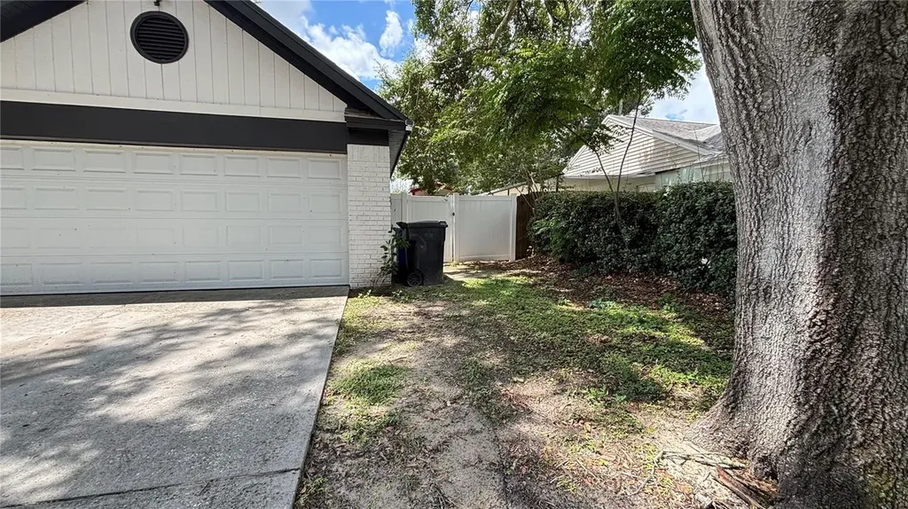 855 Sunridge Point Drive Seffner FL 33584