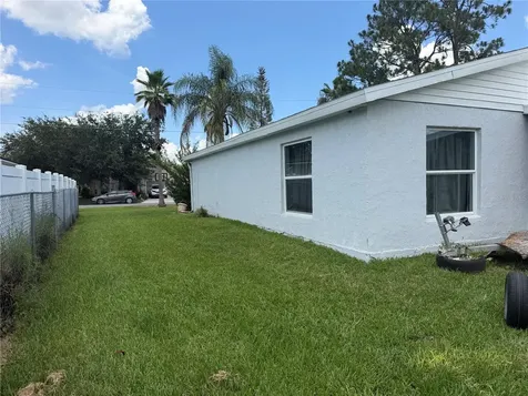 1127 Gardanne Court Kissimmee FL 34759