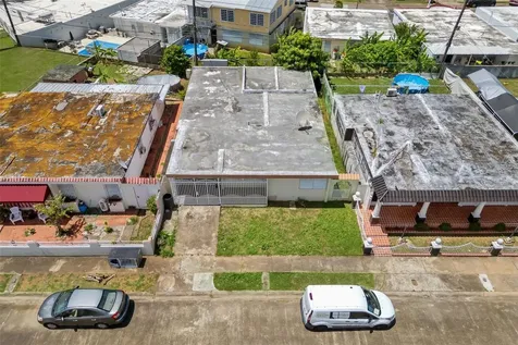 1-12 Y Arroyo PR 00714