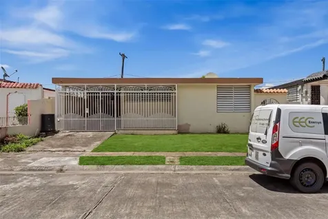 1-12 Y Arroyo PR 00714