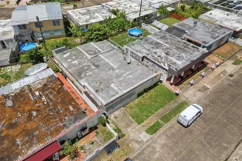 1-12 Y Arroyo PR 00714
