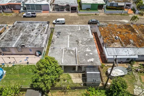 1-12 Y Arroyo PR 00714