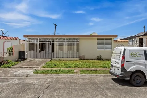 1-12 Y Arroyo PR 00714