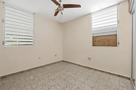 1-12 Y Arroyo PR 00714