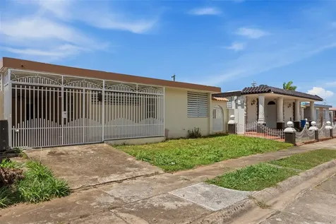 1-12 Y Arroyo PR 00714