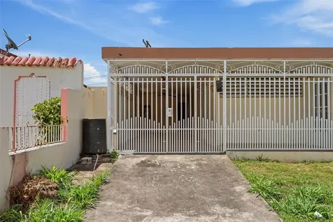 1-12 Y Arroyo PR 00714