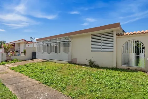 1-12 Y Arroyo PR 00714