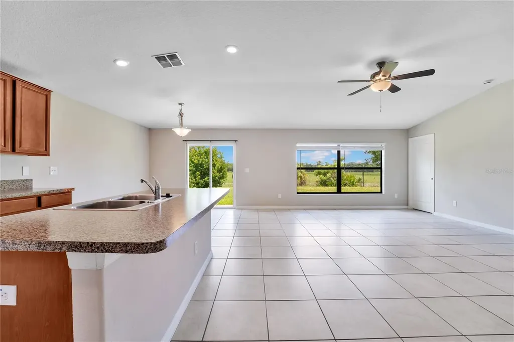 10116 Carloway Hills Drive Wimauma FL 33598