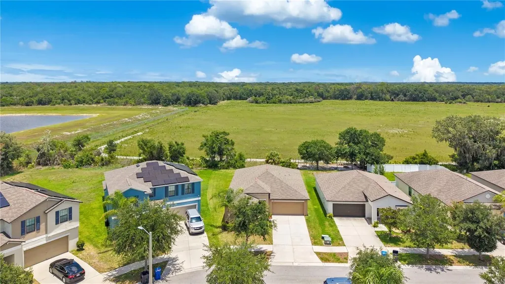 10116 Carloway Hills Drive Wimauma FL 33598