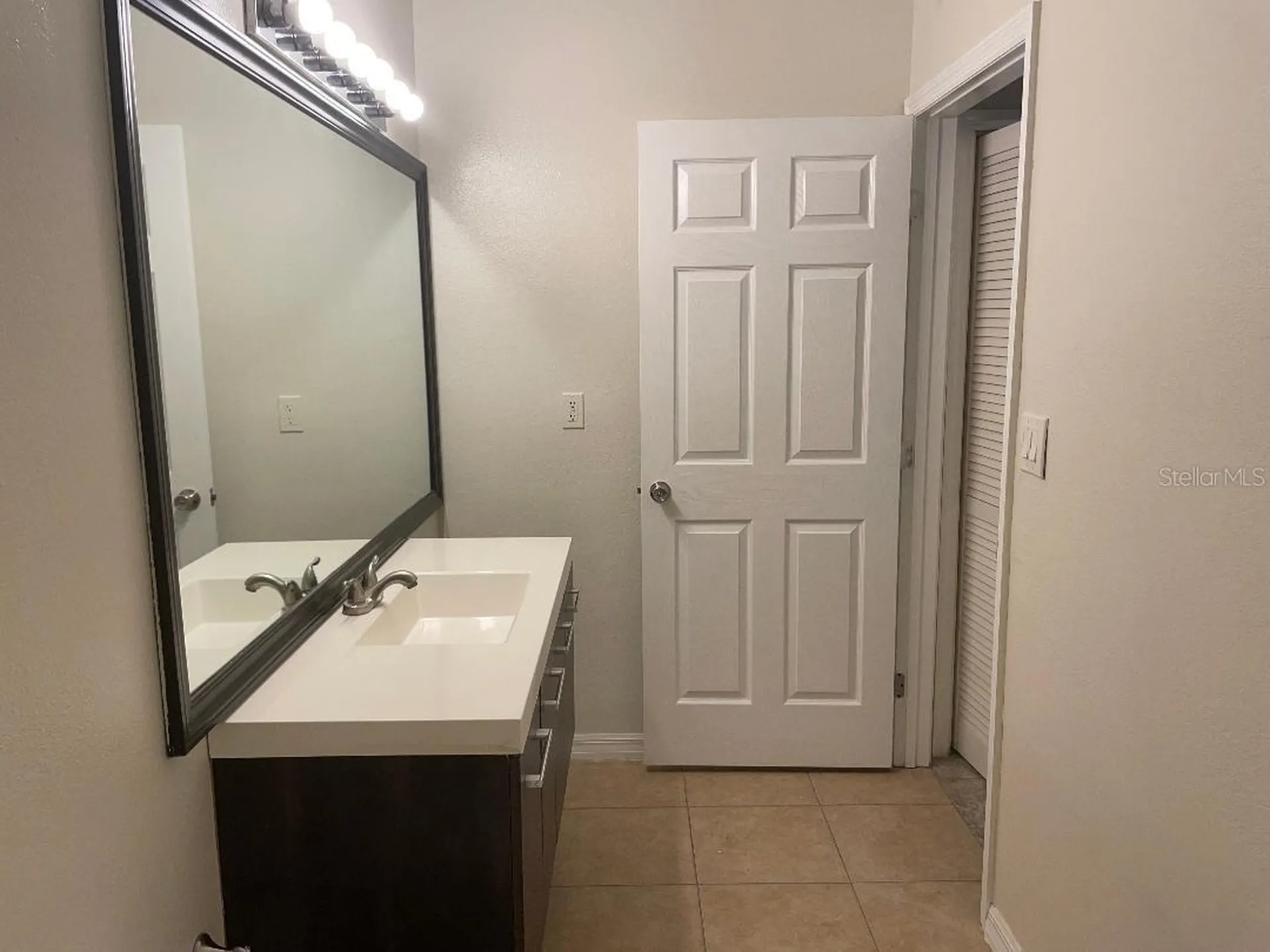 5602 Pinnacle Heights Circle Tampa FL 33624