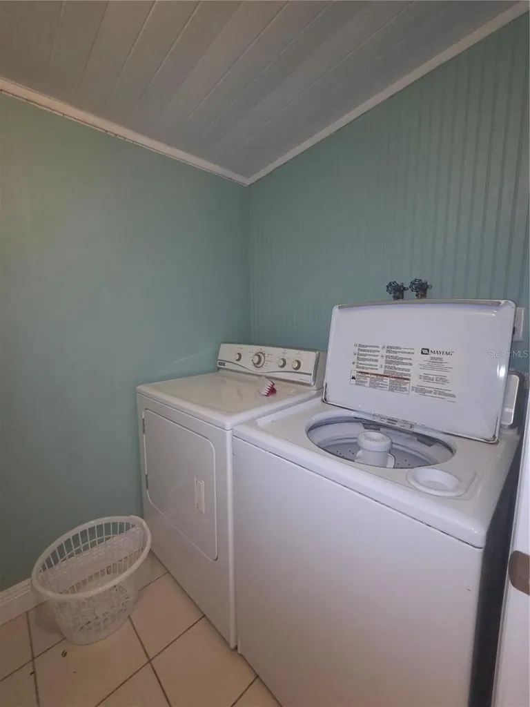 332 Victoria Drive Haines City FL 33844
