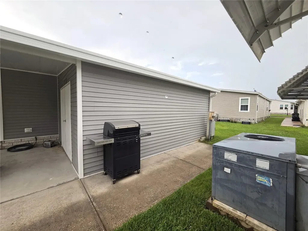 332 Victoria Drive Haines City FL 33844