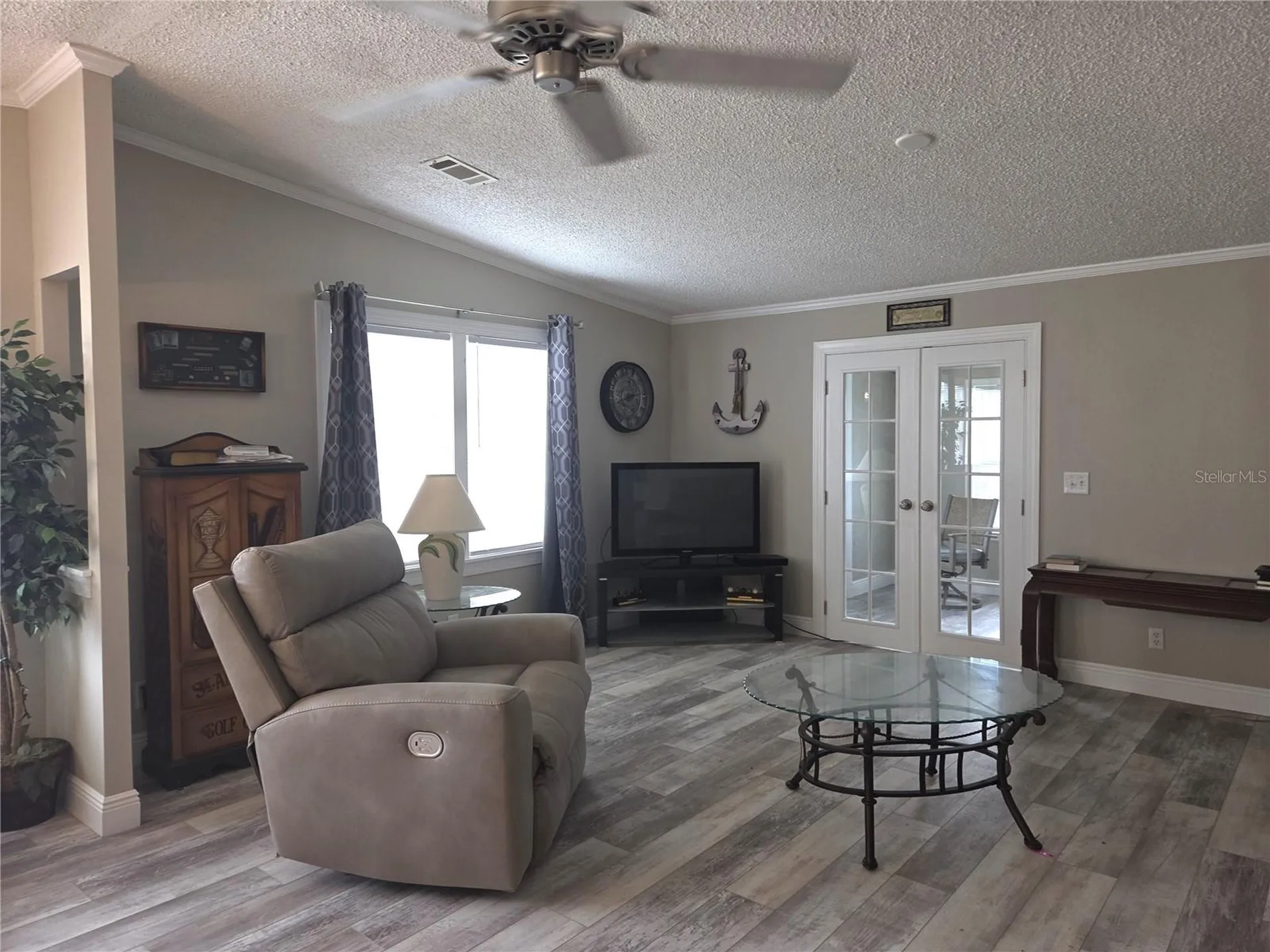 332 Victoria Drive Haines City FL 33844