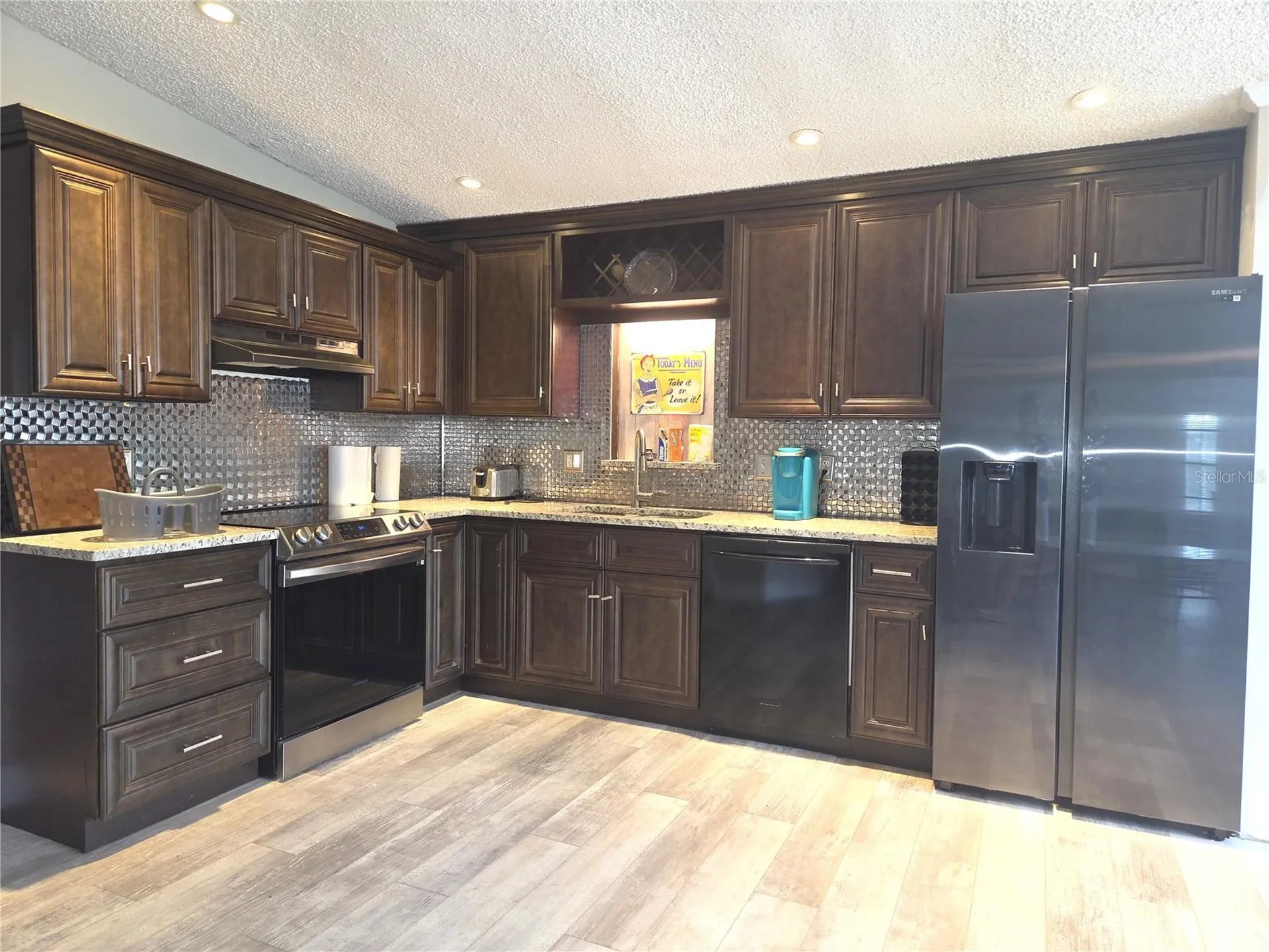 332 Victoria Drive Haines City FL 33844