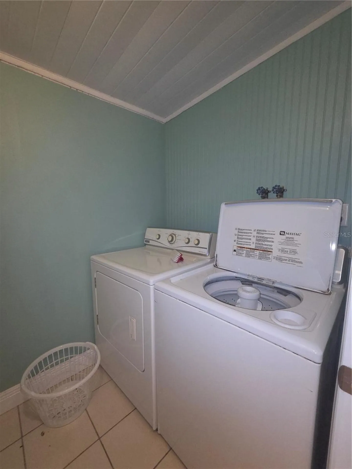332 Victoria Drive Haines City FL 33844