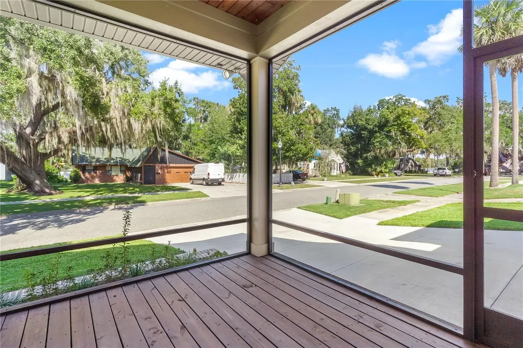 1000 S 9th Street Leesburg FL 34748