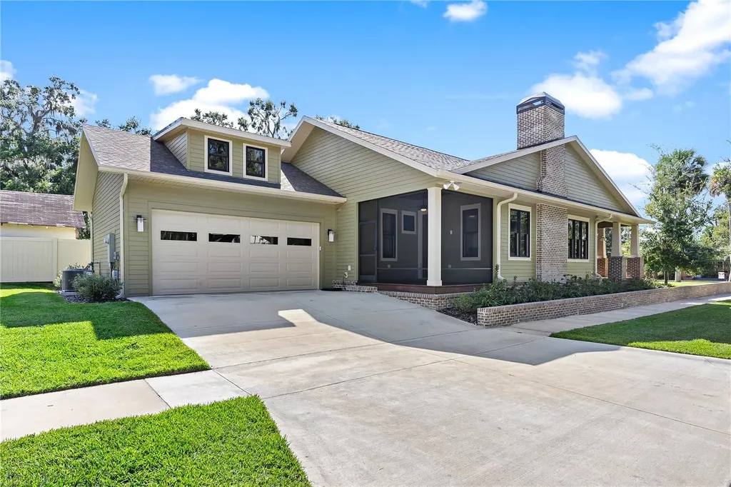 1000 S 9th Street Leesburg FL 34748