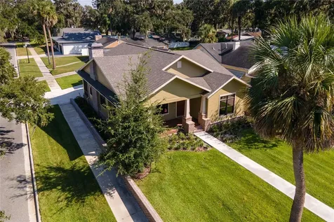 1000 S 9th Street Leesburg FL 34748