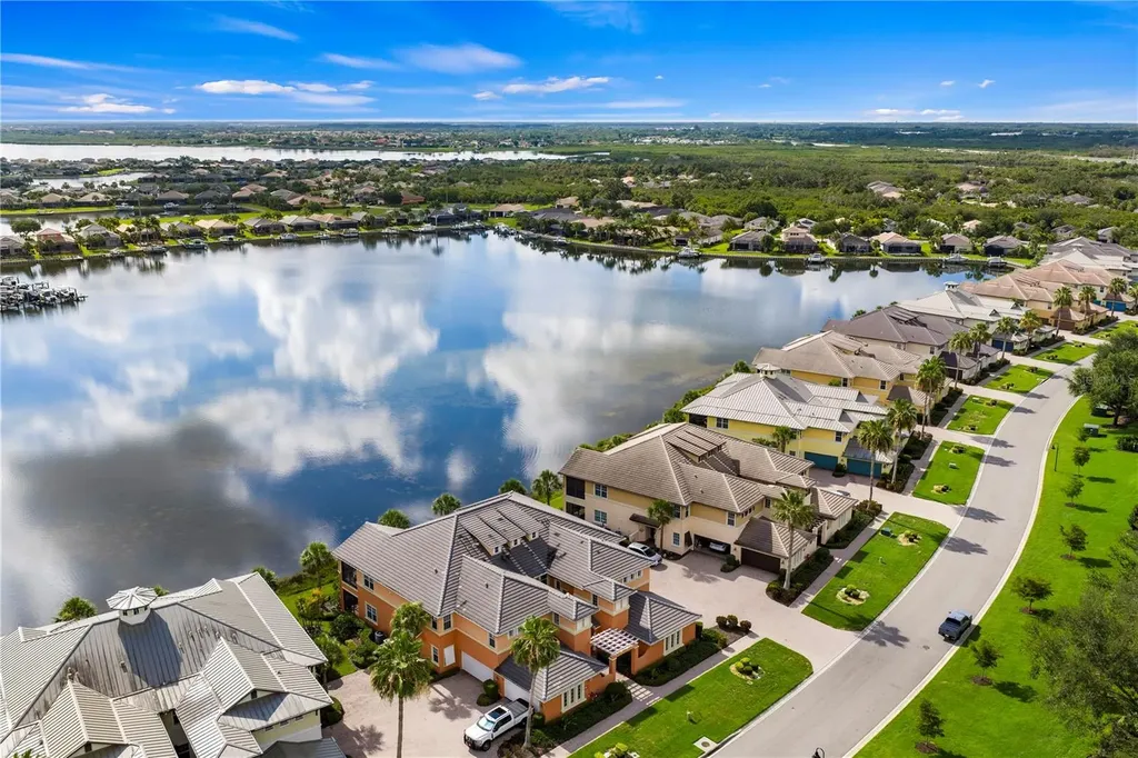 1139 Riverscape Street Bradenton FL 34208