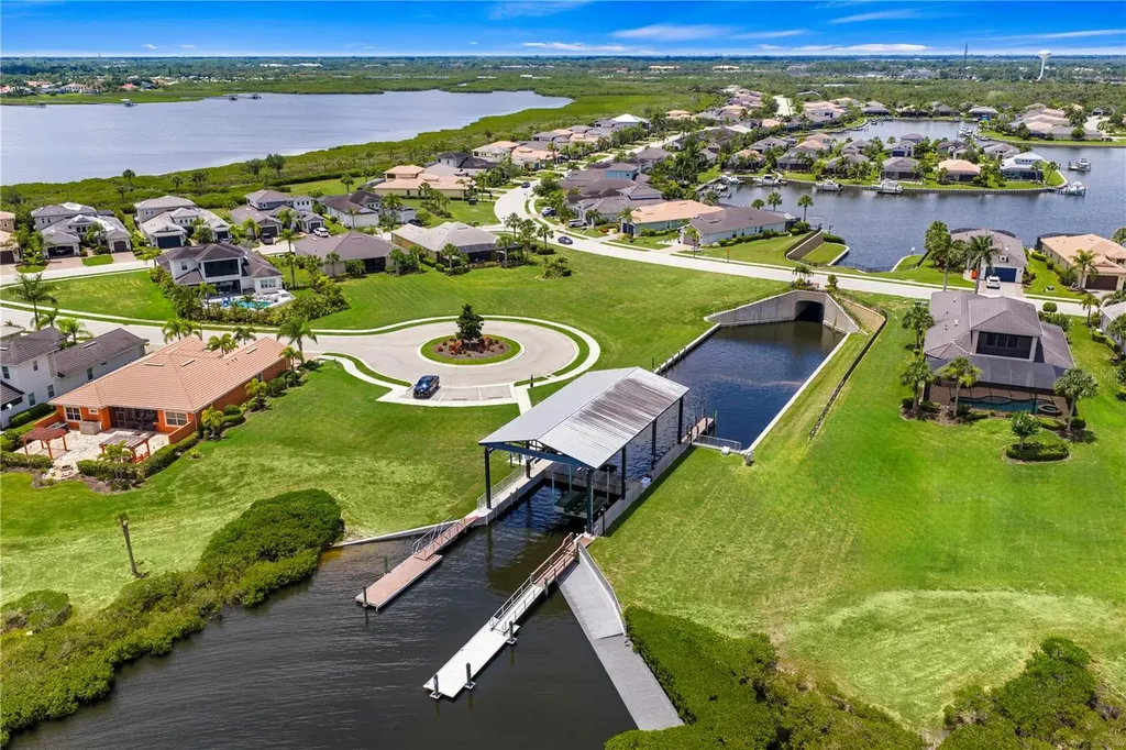 1139 Riverscape Street Bradenton FL 34208