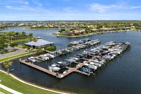 1139 Riverscape Street Bradenton FL 34208