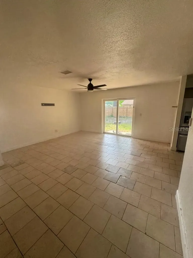 6407 2nd Avenue NE Bradenton FL 34208