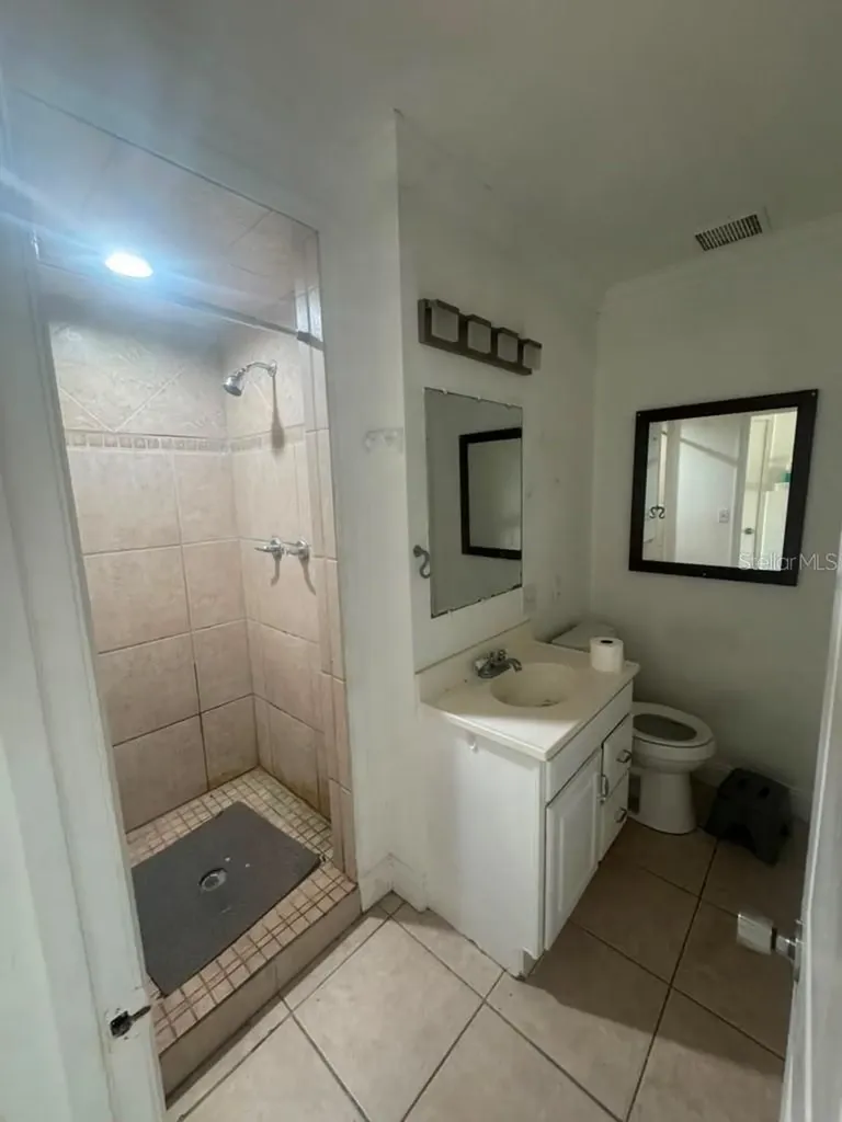 6407 2nd Avenue NE Bradenton FL 34208