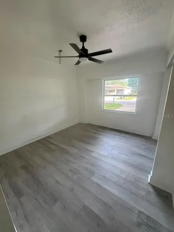 6407 2nd Avenue NE Bradenton FL 34208