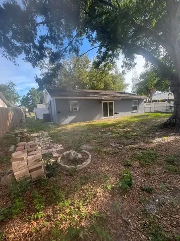 6407 2nd Avenue NE Bradenton FL 34208