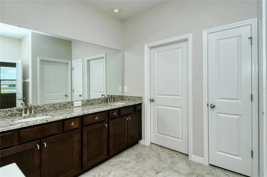 16921 Harvest Moon Way Bradenton FL 34211