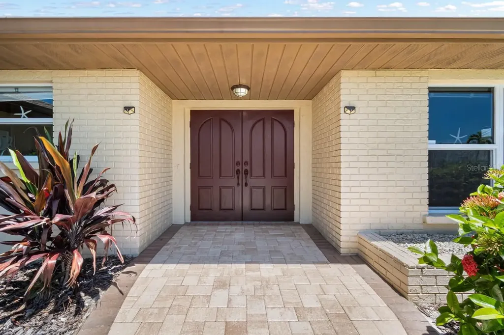 4503 Coral Lake Drive Bradenton FL 34210