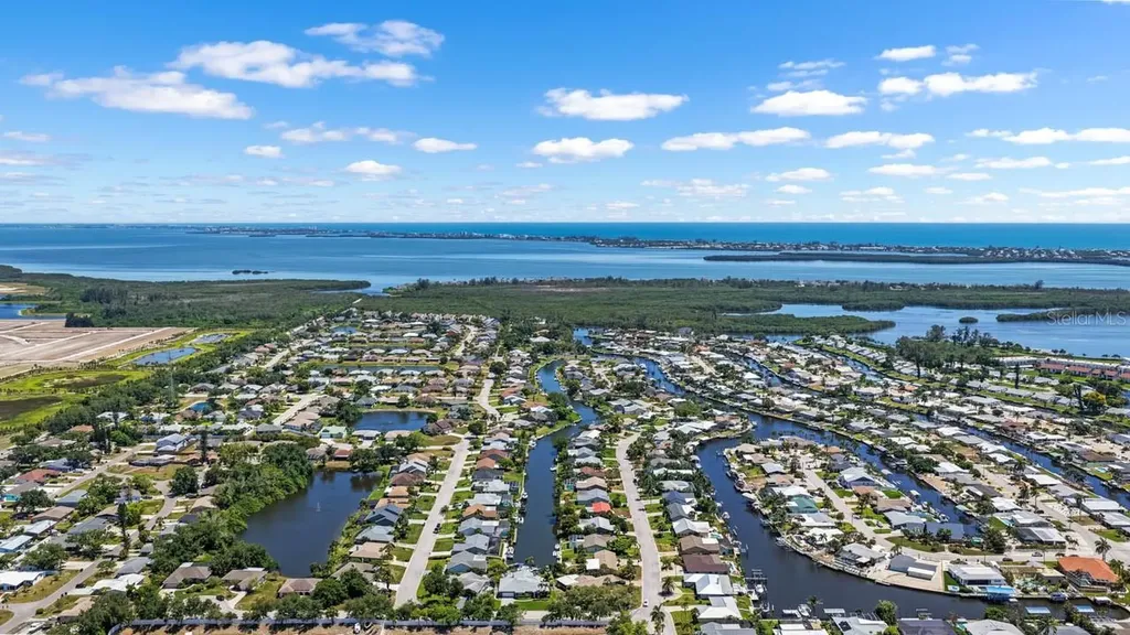 4503 Coral Lake Drive Bradenton FL 34210