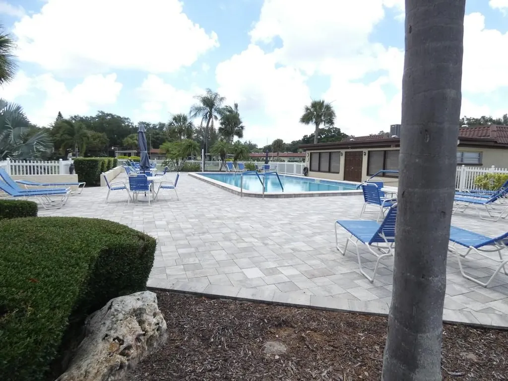 1701 Pinehurst Road Dunedin FL 34698