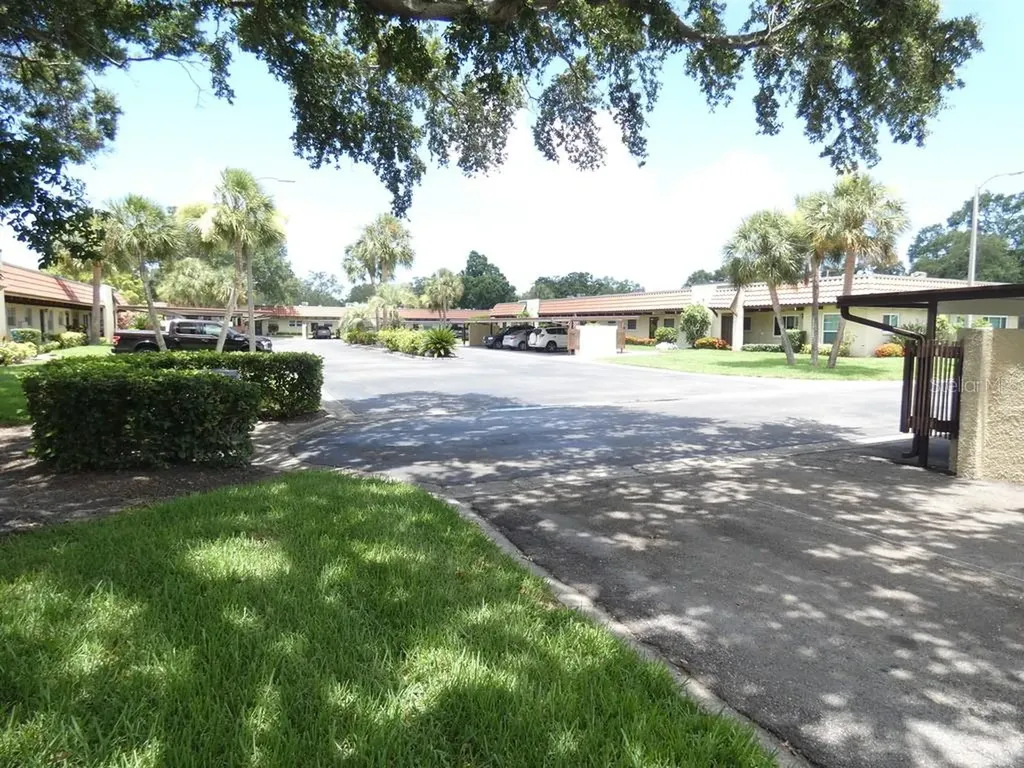 1701 Pinehurst Road Dunedin FL 34698