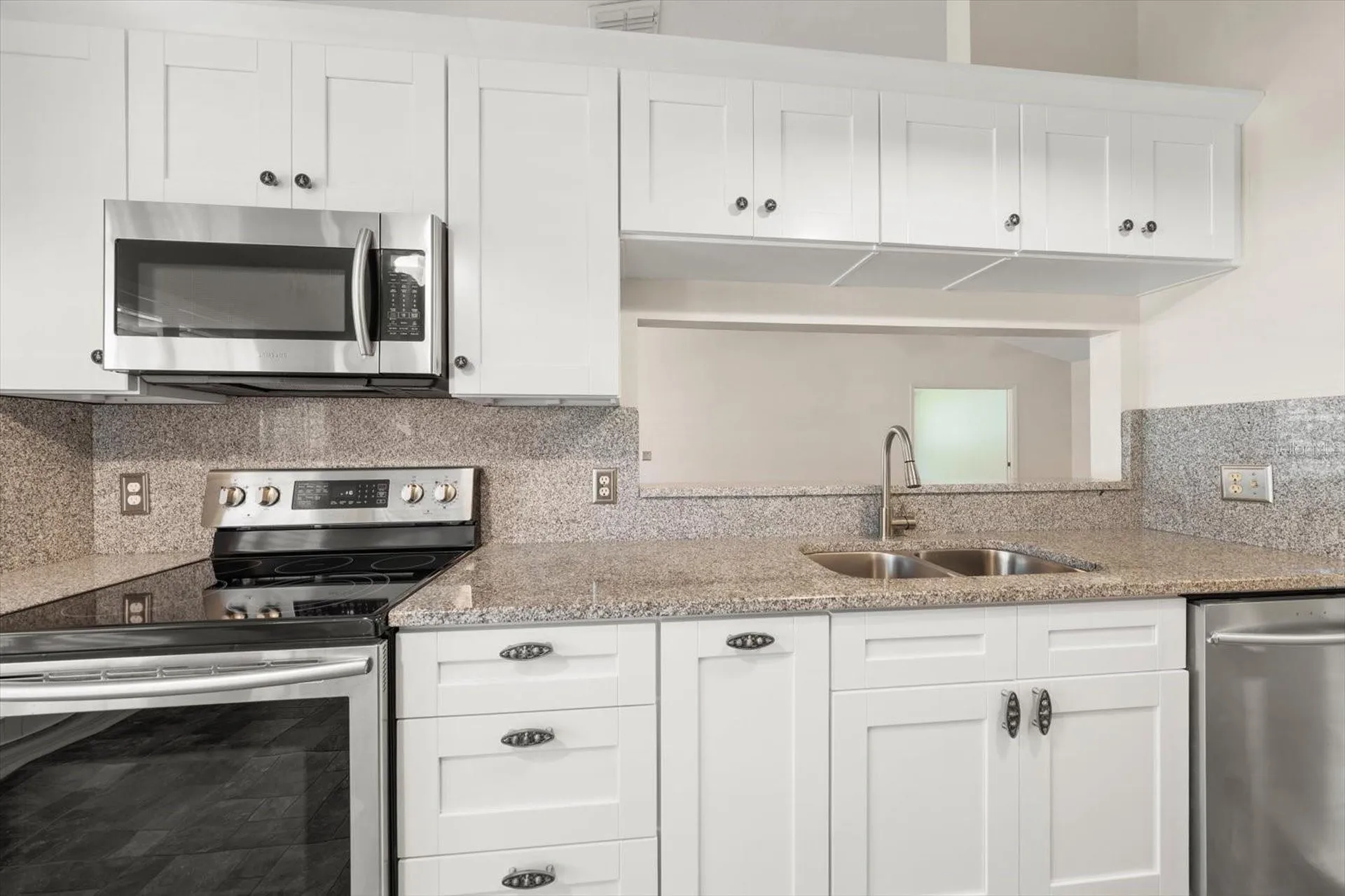 2069 Lakeview Drive Clearwater FL 33763
