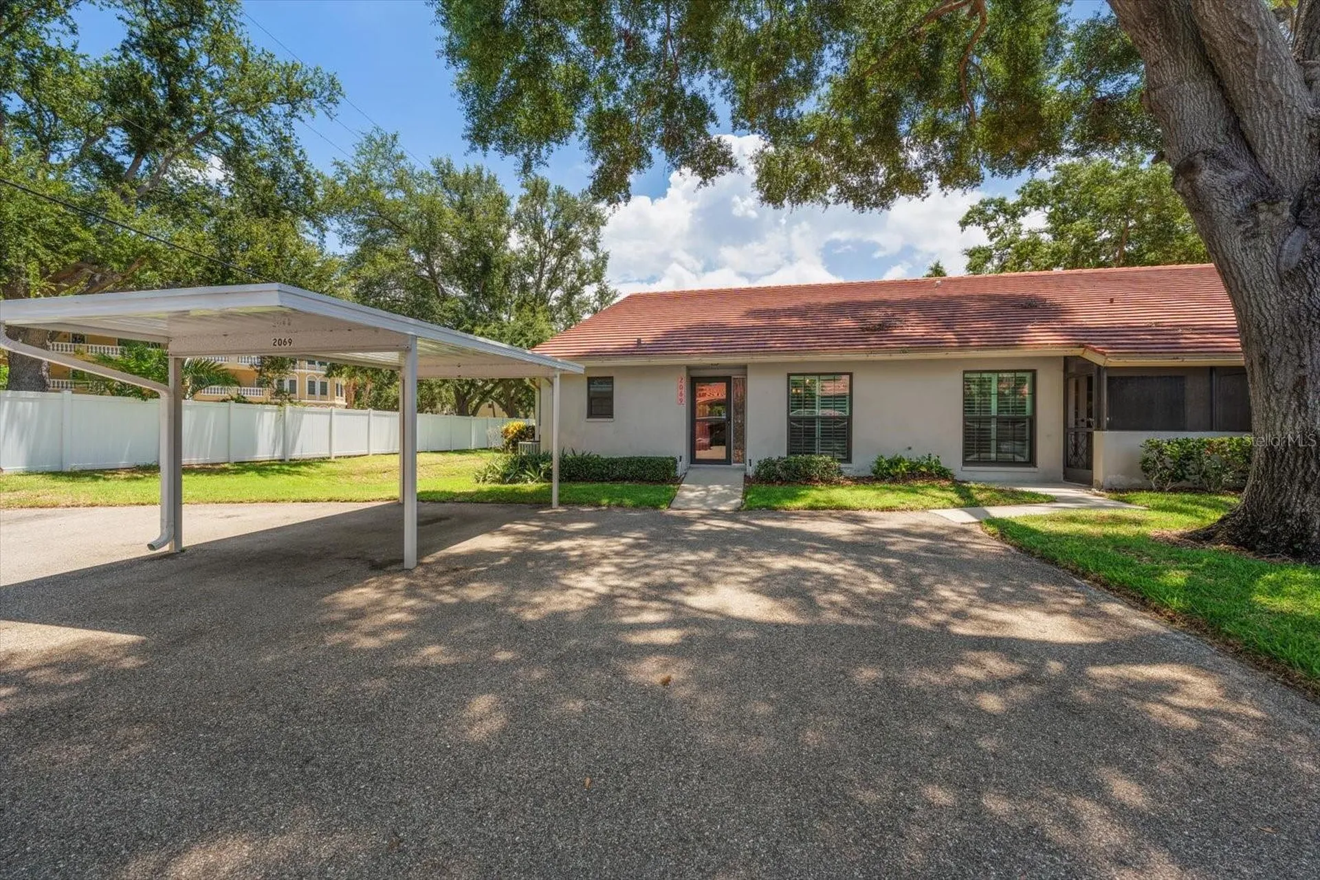 2069 Lakeview Drive Clearwater FL 33763