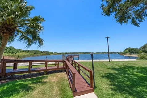 2069 Lakeview Drive Clearwater FL 33763