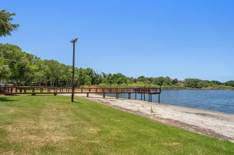 2069 Lakeview Drive Clearwater FL 33763