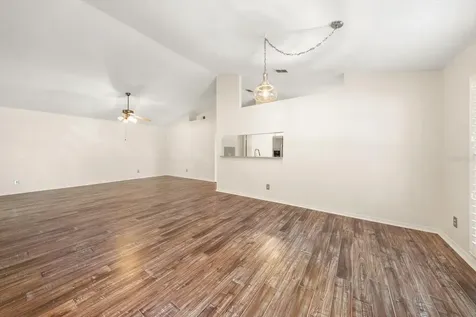 2069 Lakeview Drive Clearwater FL 33763