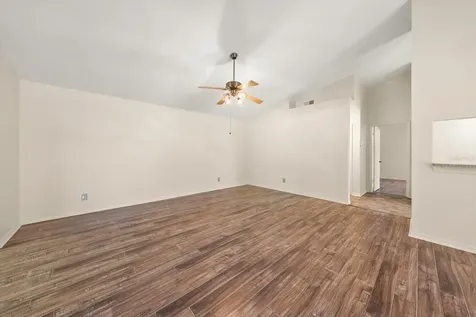 2069 Lakeview Drive Clearwater FL 33763