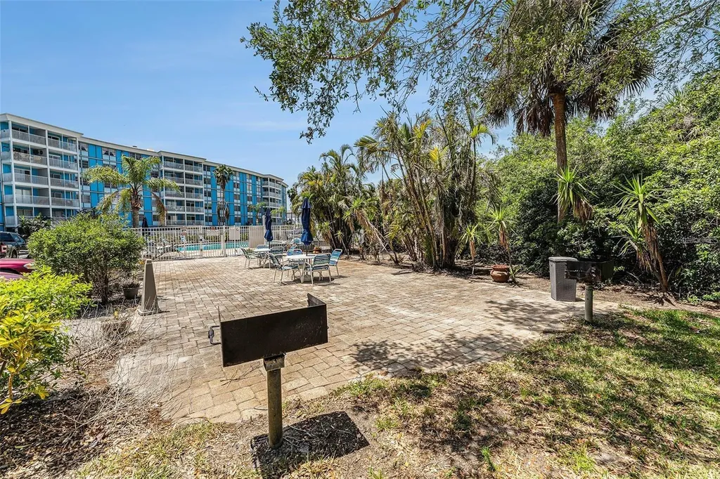 3315 58th Avenue S St Petersburg FL 33712