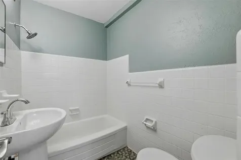 3315 58th Avenue S St Petersburg FL 33712