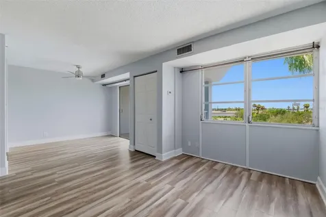 3315 58th Avenue S St Petersburg FL 33712