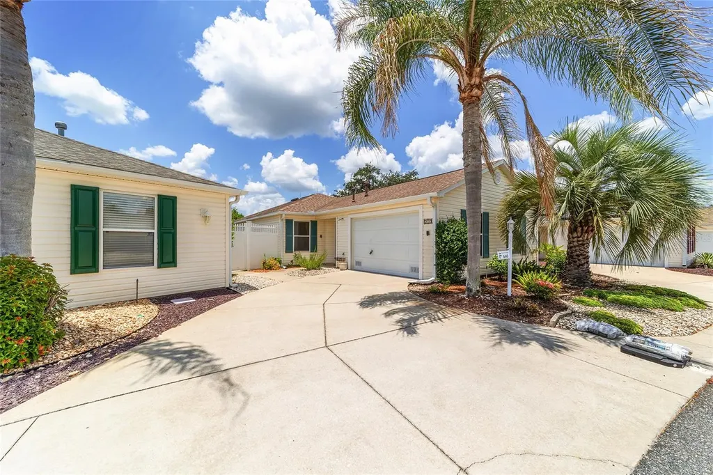 440 Valverda Drive The Villages FL 32162