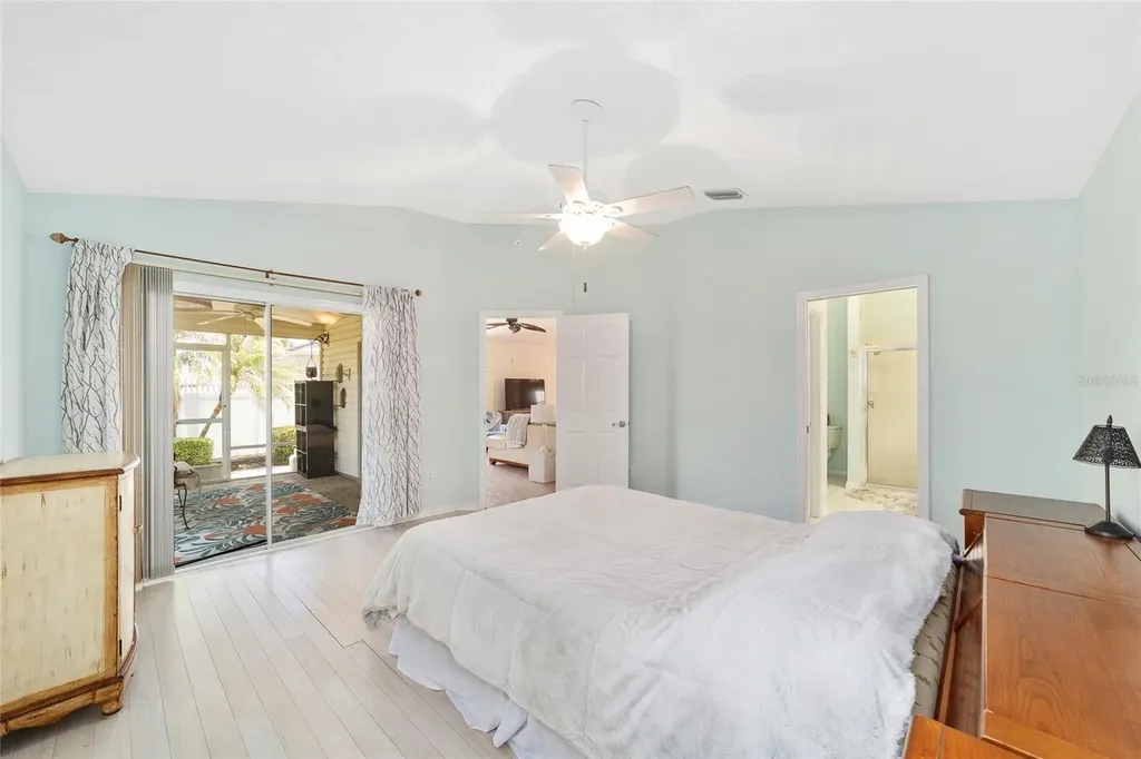 440 Valverda Drive The Villages FL 32162