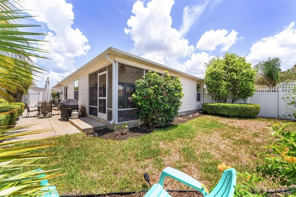 440 Valverda Drive The Villages FL 32162