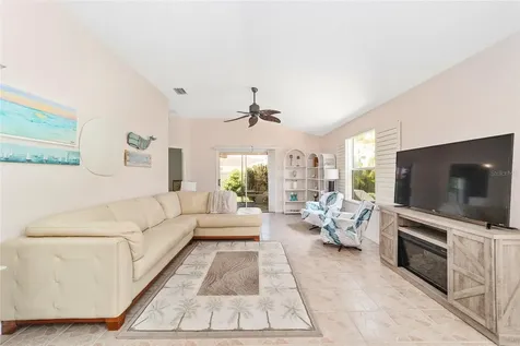 440 Valverda Drive The Villages FL 32162